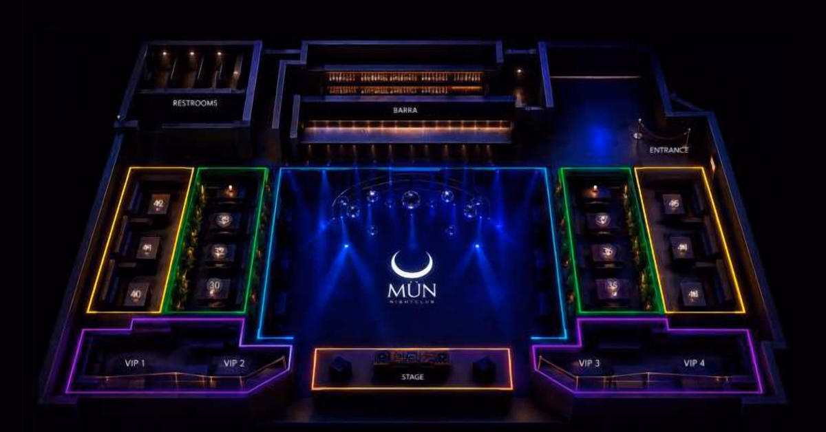Top-down floor plan of MUN nightclub with neon VIP areas, a central stage, bar, restrooms, entrance, and blue-lit logo.
